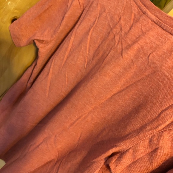 Reposhing adorable Tee - Picture 2 of 3